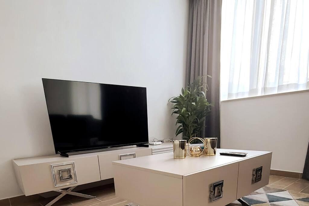 Luxury Apartment In Yas Island Abu Dabi Exterior foto